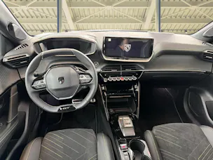 PEUGEOT 208 1.2 Hybrid 145 GT Exclusive