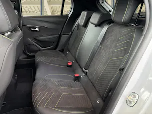PEUGEOT 208 1.2 Hybrid 145 GT Exclusive