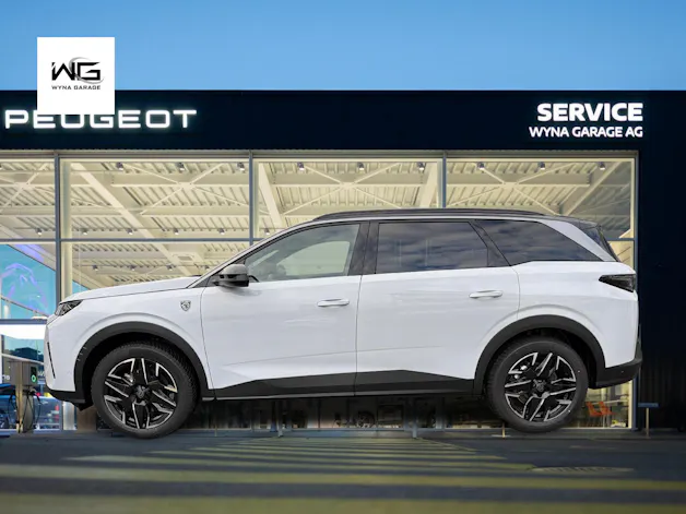 PEUGEOT 5008 1.2 Hybrid GT Exclusive