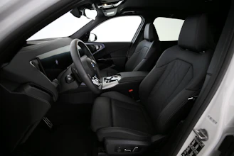 https://vehicle.imgix.net/4485775/2aa88b4a-2ee8-4cd9-83d5-84e558f11f7f.jpg