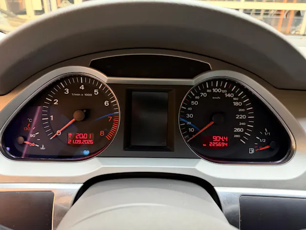 AUDI A6 2.8 V6 FSI quattro