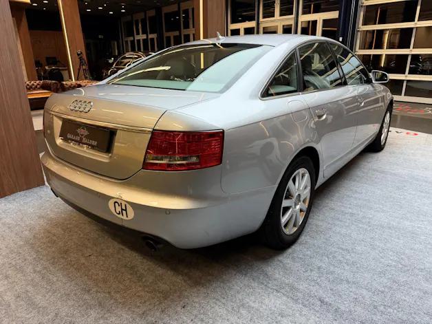 AUDI A6 2.8 V6 FSI quattro