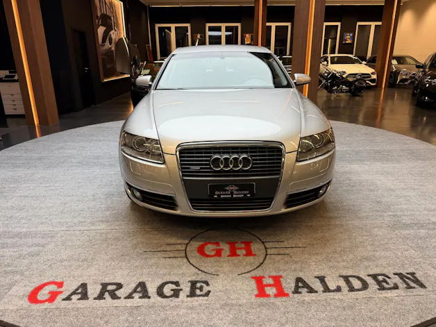 AUDI A6 2.8 V6 FSI quattro