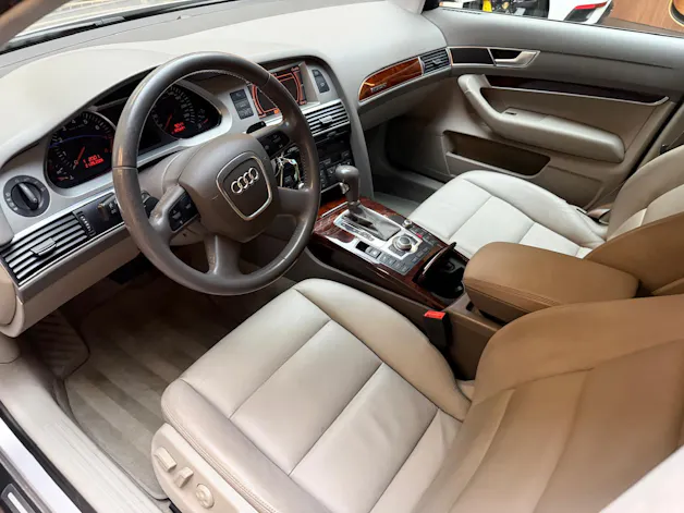 AUDI A6 2.8 V6 FSI quattro
