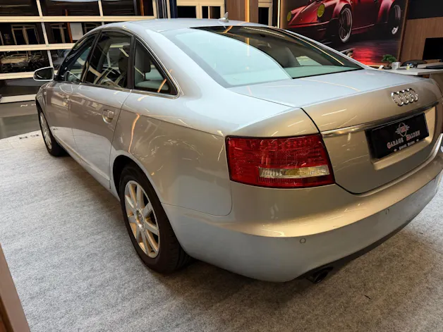 AUDI A6 2.8 V6 FSI quattro