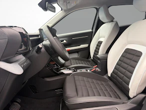 https://vehicle.imgix.net/4485821/ae8d715f-45ad-4245-82a0-ddf0bfdc1c42.jpg