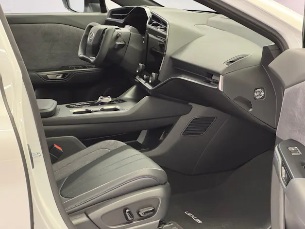 Lexus RZ 550e F Sport AWD