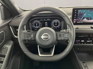 NISSAN Qashqai 1.3 DIG-T Tekna+ 4x4