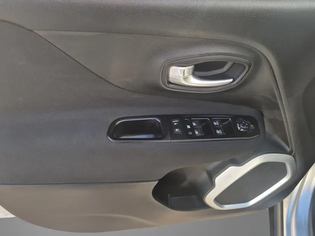 JEEP Renegade 1.4 140 MultiAir Longitude