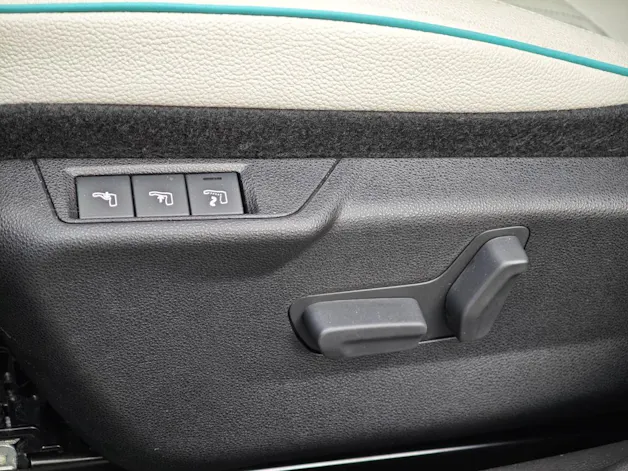 FIAT 600 1.2 Hybrid 145 La Prima