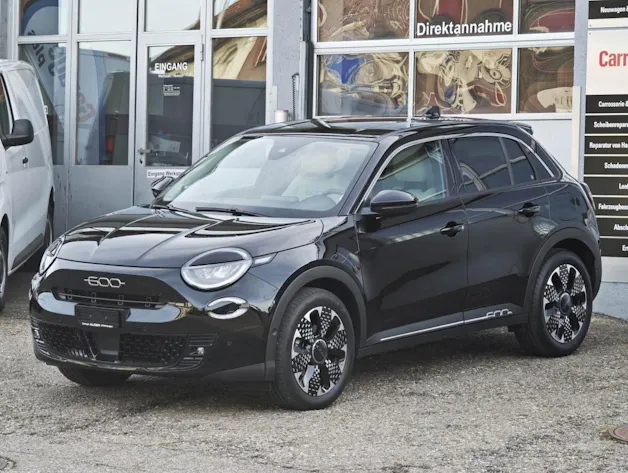 FIAT 600 1.2 Hybrid 145 La Prima