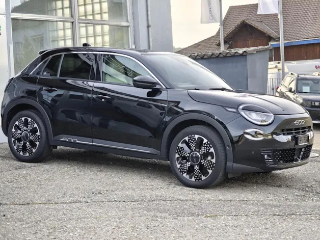 FIAT 600 1.2 Hybrid 145 La Prima