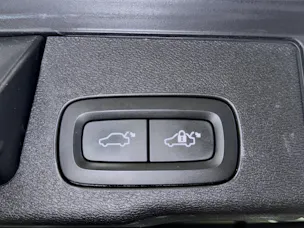VOLVO XC60 2.0 D4 R-Design AWD