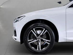 VOLVO XC60 2.0 D4 R-Design AWD