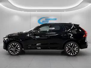 VOLVO XC60 2.0 B5 MH Ultra Dark AWD