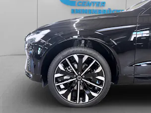 VOLVO XC60 2.0 B5 MH Ultra Dark AWD