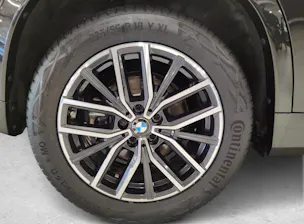 BMW X1 U11 23d xDrive paddles