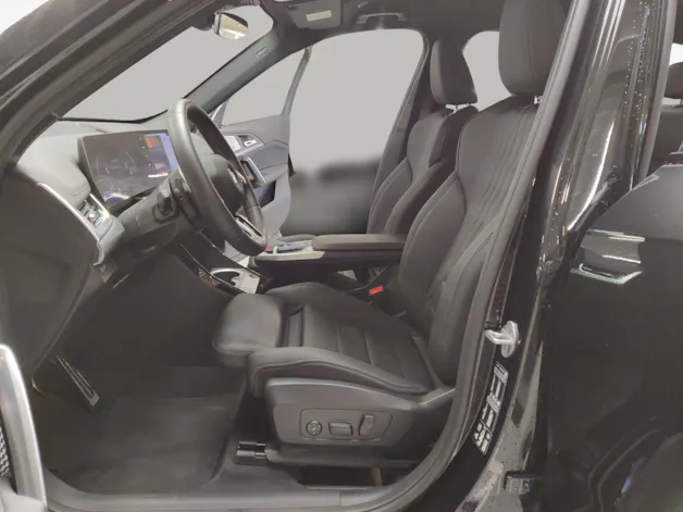 BMW X1 U11 23d xDrive paddles