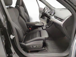 https://vehicle.imgix.net/4485961/9234f809-4943-4a87-b832-a8b9dafbd11e.jpg