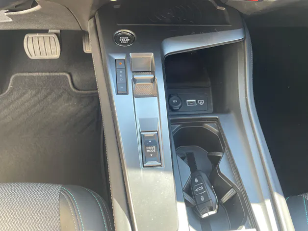 PEUGEOT 308 1.2 PureTech Allure Pack