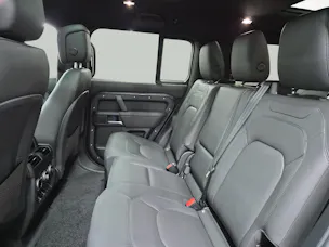 Land Rover Defender 130 3.0 D I6 350 X-Dynamic HSE