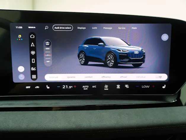 AUDI Q6 e-tron S line quattro