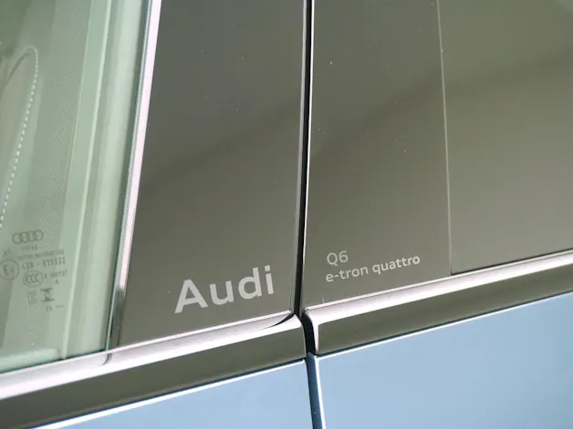 AUDI Q6 e-tron S line quattro