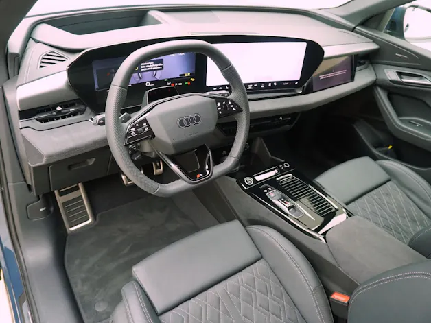 AUDI Q6 e-tron S line quattro