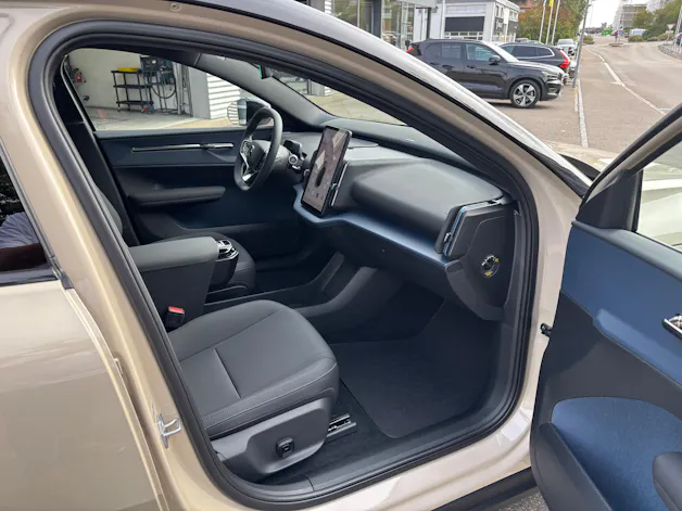 VOLVO EX30 P8 Ultra AWD