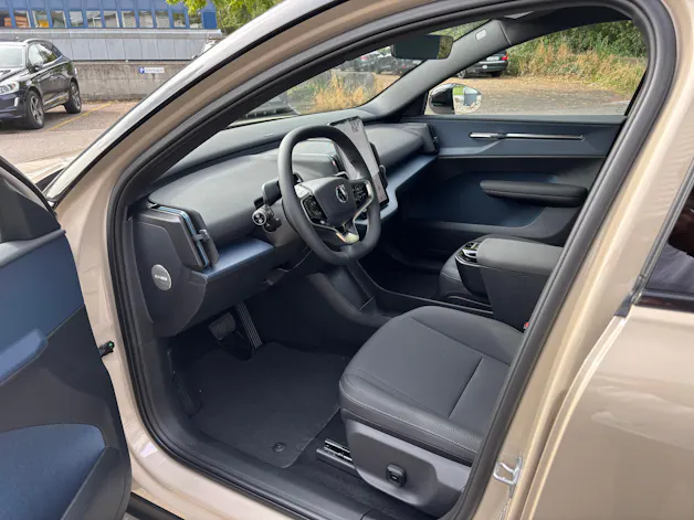 VOLVO EX30 P8 Ultra AWD
