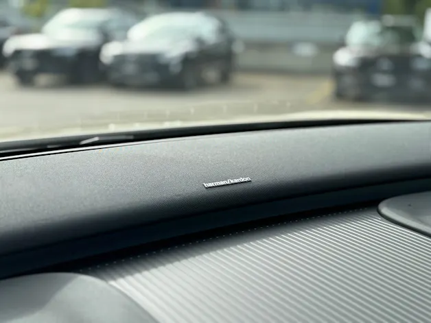 VOLVO EX30 P8 Ultra AWD