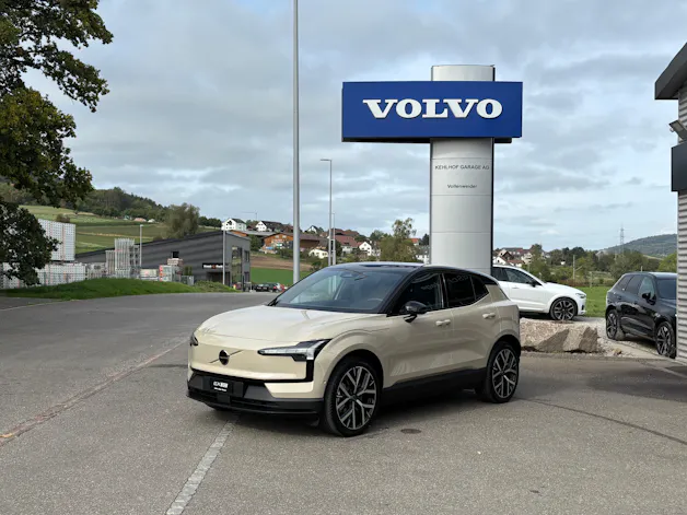 VOLVO EX30 P8 Ultra AWD