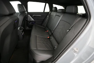 https://vehicle.imgix.net/4486048/8ddee428-46f0-4f86-82db-b93c0875738d.jpg
