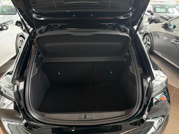PEUGEOT 208 1.2 Hybrid 145 GT Exclusive