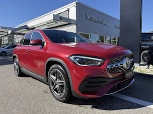 MERCEDES-BENZ GLA 250 AMG Line 4matic