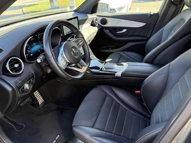 MERCEDES-BENZ GLC 300 d AMG Line 4m