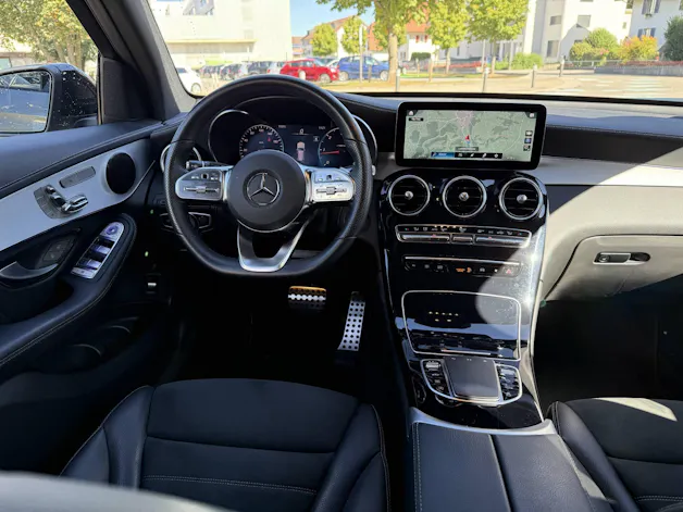 MERCEDES-BENZ GLC 300 d AMG Line 4m