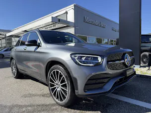 MERCEDES-BENZ GLC 300 d AMG Line 4m