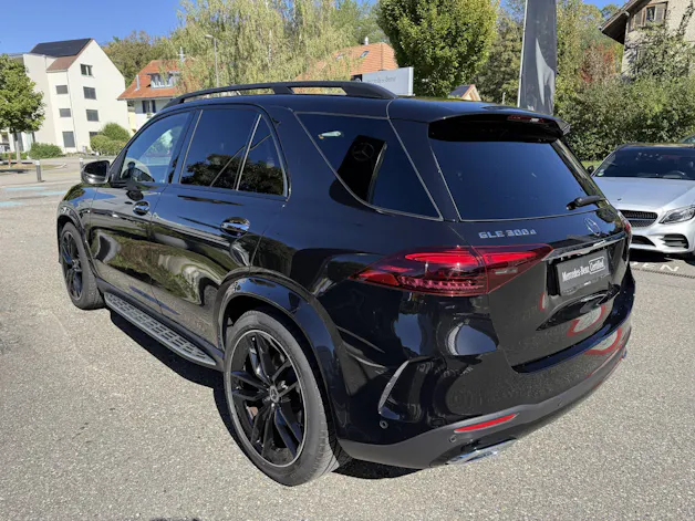 MERCEDES-BENZ GLE 300 d AMG Line 4matic