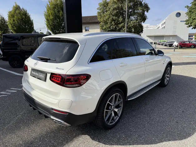 MERCEDES-BENZ GLC 300 de AMG Line 4m