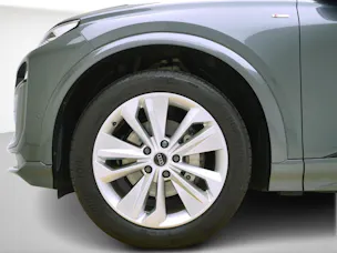 AUDI Q6 e-tron S line quattro