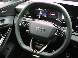 AUDI Q6 e-tron S line quattro