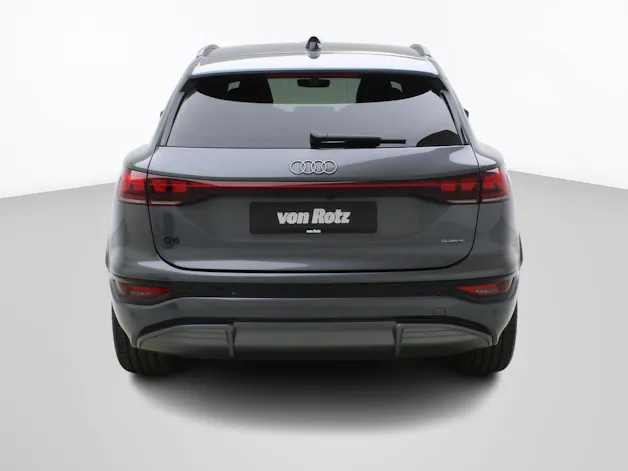 AUDI Q6 e-tron S line quattro
