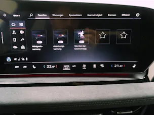 AUDI Q6 e-tron S line quattro