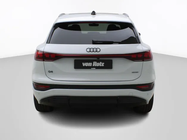 AUDI Q6 e-tron S line quattro