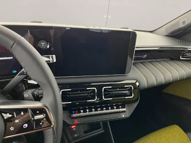 RENAULT R5 E-Tech Comfort Range iconic five