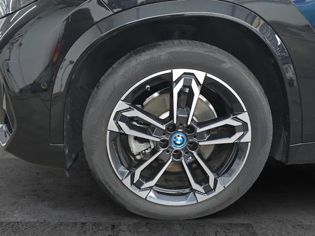 BMW iX1 30xDrive