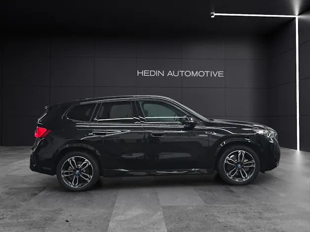 BMW iX1 30xDrive