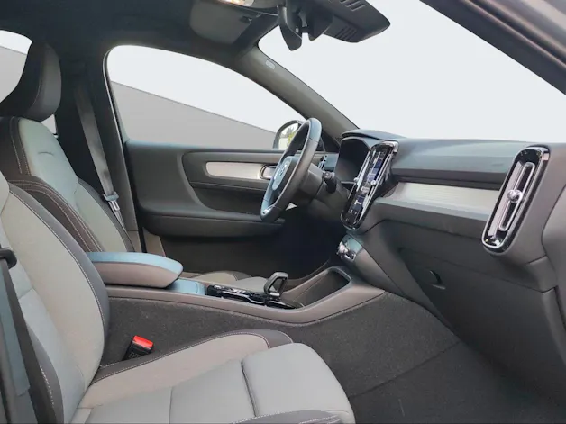 VOLVO XC40 2.0 B4 MH Plus Dark AWD