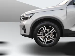 VOLVO XC40 2.0 B4 MH Plus Dark AWD